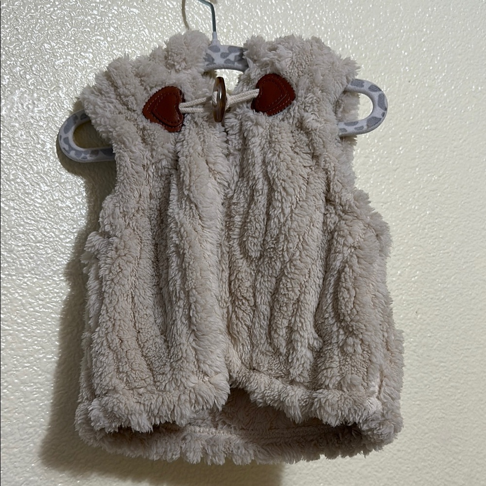 SHEIN- Cozy Cream Fleece Vest